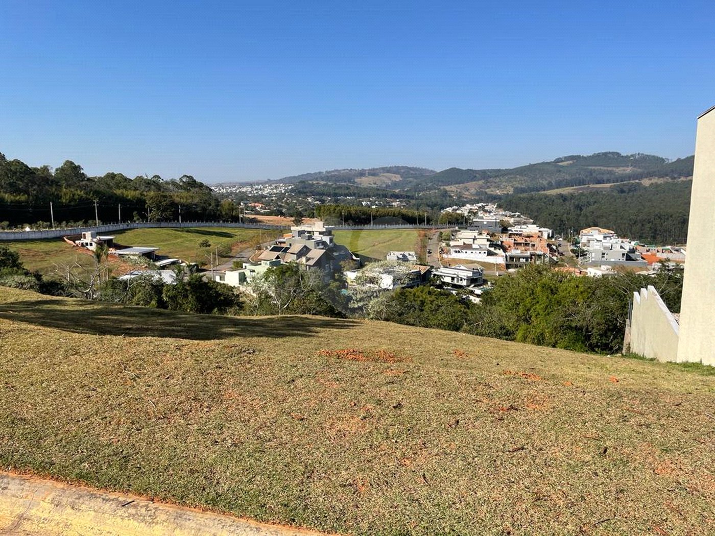 Terreno à venda em Condomínio Vale das Águas, Bragança Paulista, SP