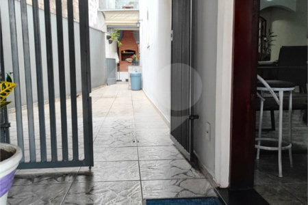 Casa à venda com 4 quartos, sendo 1 suíte, em Jardim Leila, Guarulhos, SP