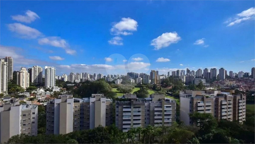 Cobertura à venda com 3 quartos, sendo 2 suítes,  em Paraíso do Morumbi, São Paulo, SP