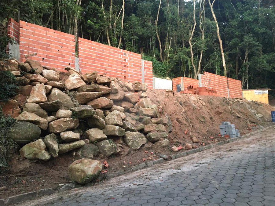 Condomínio à venda com 1 suíte em Roseira, Mairiporã, SP