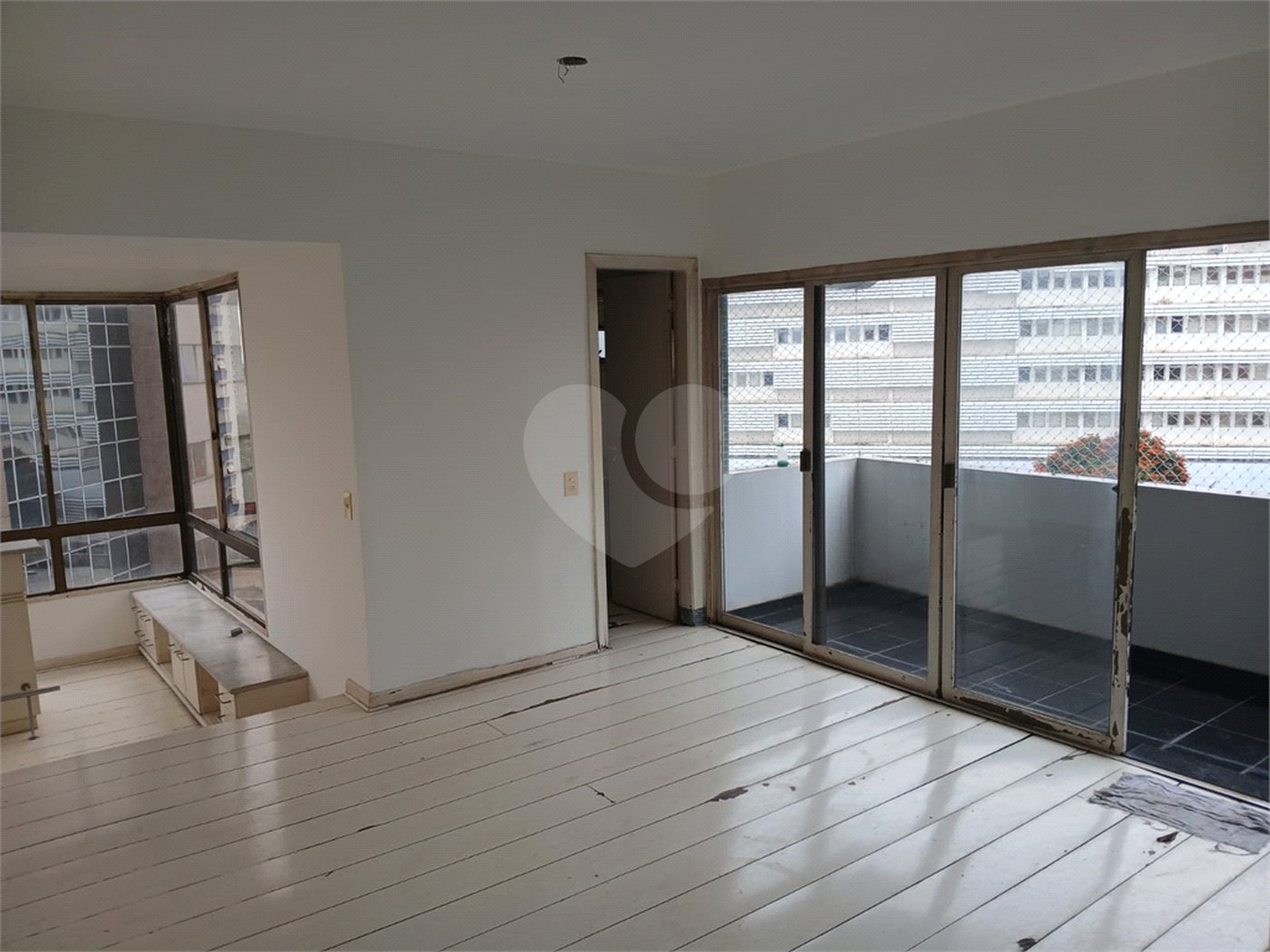Apartamento à venda com 3 suítes em Santana, São Paulo, SP