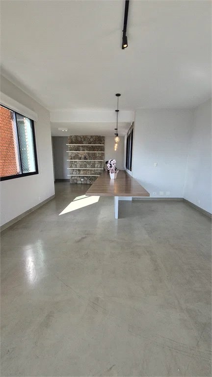 Apartamento à venda ou para alugar com 3 quartos, sendo 2 suítes, em Vila Romana, São Paulo, SP
