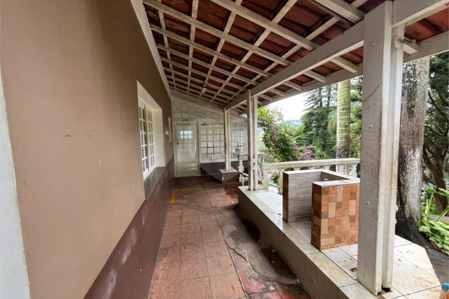 Casa à venda ou para alugar com 5 quartos em Roseira, Mairiporã, SP