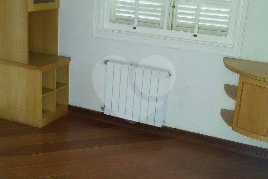 Casa à venda ou para alugar com 4 suítes no condomínio Chácara Francesa, São Paulo - SP