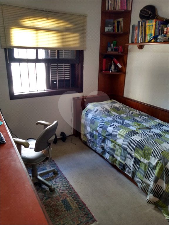 Casa à venda com 4 quartos, sendo 1 suíte, em Alto da Lapa, São Paulo, SP