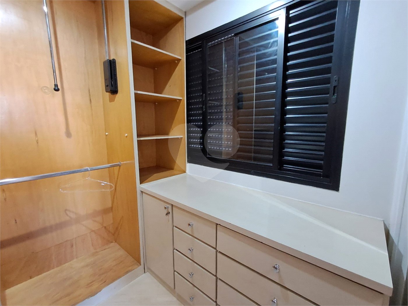 Apartamento à venda com 2 quartos, sendo 1 suíte, em Vila Pompéia, São Paulo, SP