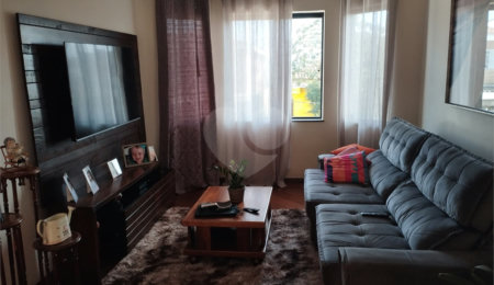 Sobrado à venda com 3 suítes em Vila Constança, São Paulo, SP