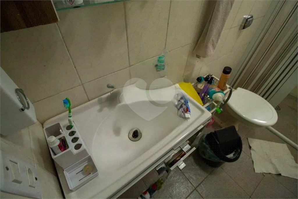 Sobrado amplo com 4 dormitórios e 3 vagas de garagem
