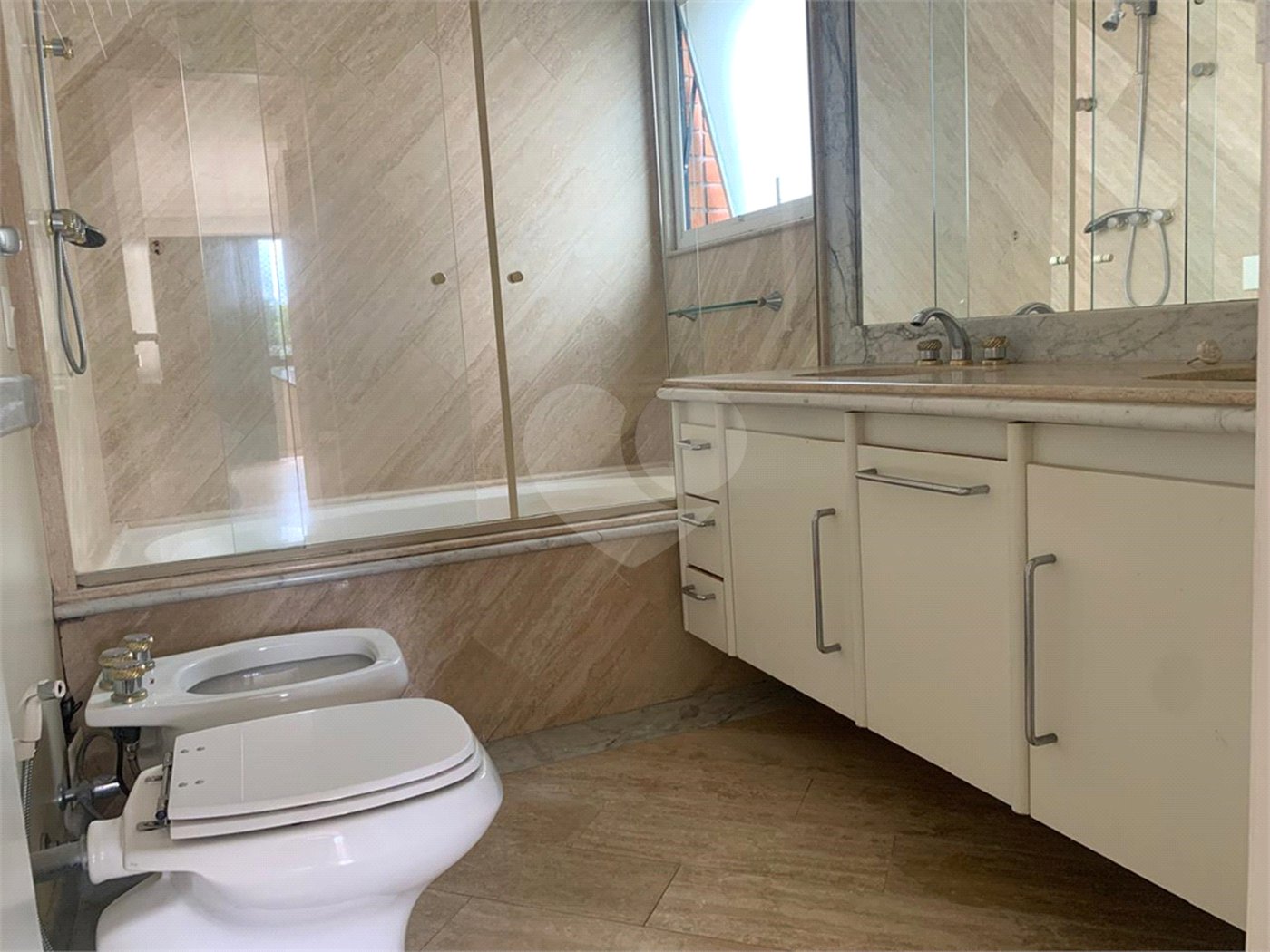 Cobertura à venda com 4 quartos, sendo 3 suítes, em Vila Mariana, São Paulo, SP