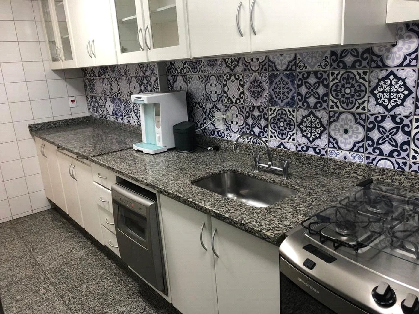Apartamento à venda com 3 quartos, sendo 2 suítes, em Paraíso do Morumbi, São Paulo, SP