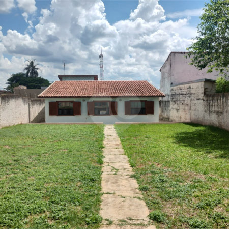 Casa à venda com 5 quartos, sendo 1 suíte, em Parque da Lagoa, Itapetininga, SP
