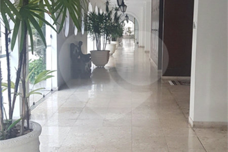 Apartamento à venda com 2 quartos em Cerqueira César, São Paulo, SP