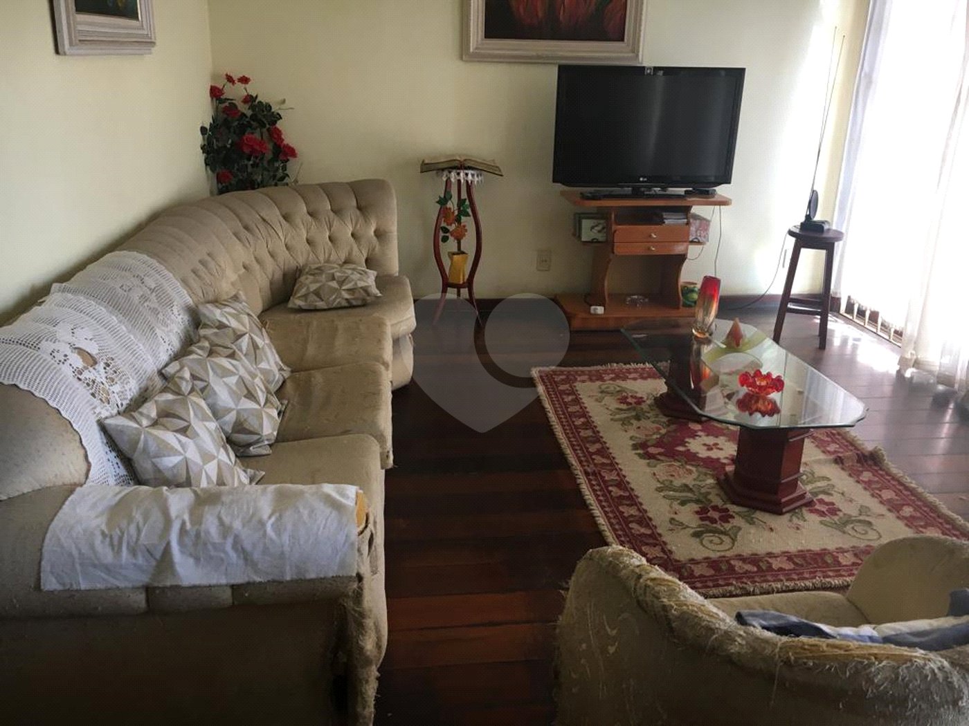 Casa à venda com 1 quarto, sendo 2 suítes, no Centro, Itaguaí, RJ
