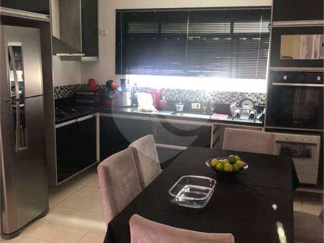 Sobrado à venda com 2 quartos em Vila Nova Cachoeirinha, São Paulo, SP