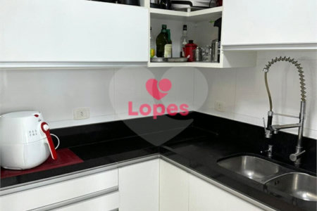 Apartamento à venda com 3 quartos, sendo 2 suítes, em Parque Residencial Aquarius, São José dos Campos, SP