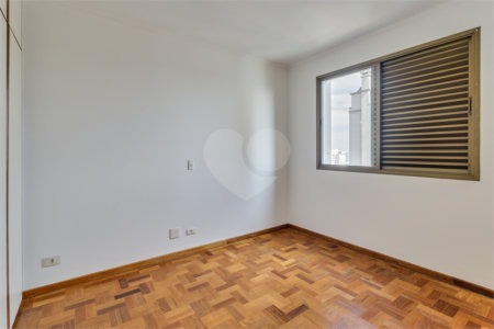 Apartamento à venda com 2 quartos, sendo 1 suíte, em Campo Belo, São Paulo, SP