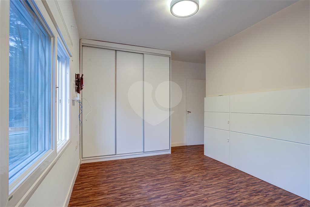 Sobrado à venda com 3 quartos, sendo 1 suíte, em Jardim Petrópolis, São Paulo, SP