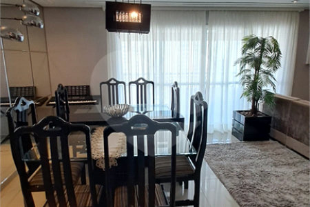 Apartamento à venda com 3 quartos, sendo 1 suíte,  no Centro, São Bernardo do Campo, SP