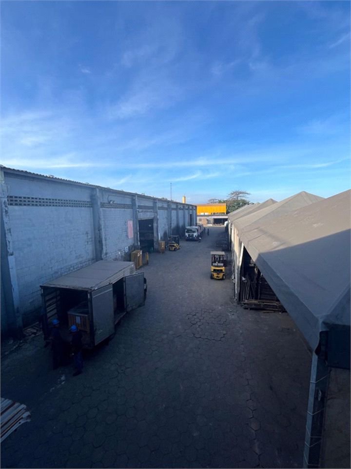 Box/Garagem Comercial à venda, Esplanada dos Barreiros, São Vicente - GR0001.