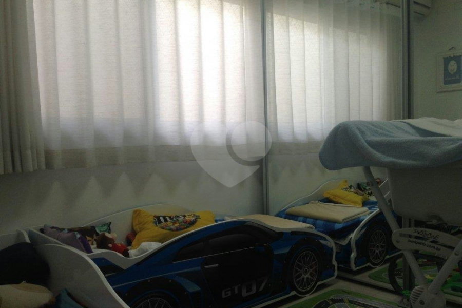 Sobrado à venda com 3 quartos, sendo 1 suíte,  em Vila Mazzei, São Paulo, SP