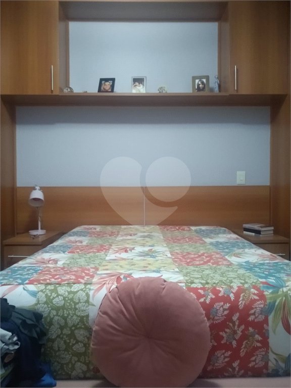 Sobrado à venda com 3 quartos, sendo 1 suíte,  em Vila do Castelo, São Paulo, SP