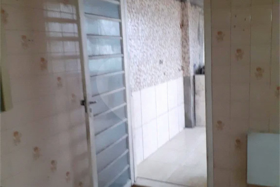 Sobrado à venda com 4 quartos, sendo 1 suíte, em Campo Limpo, São Paulo, SP