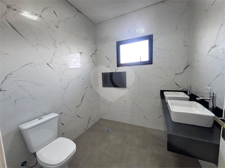 Casa à venda com 3 suítes no condomínio Helena Maria, Sorocaba - SP