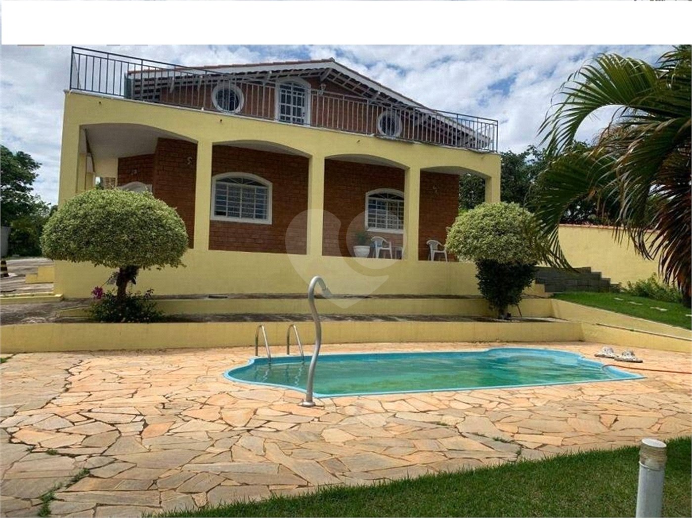 Casa à venda com 3 quartos no condomínio Recanto Florido, Vinhedo - SP