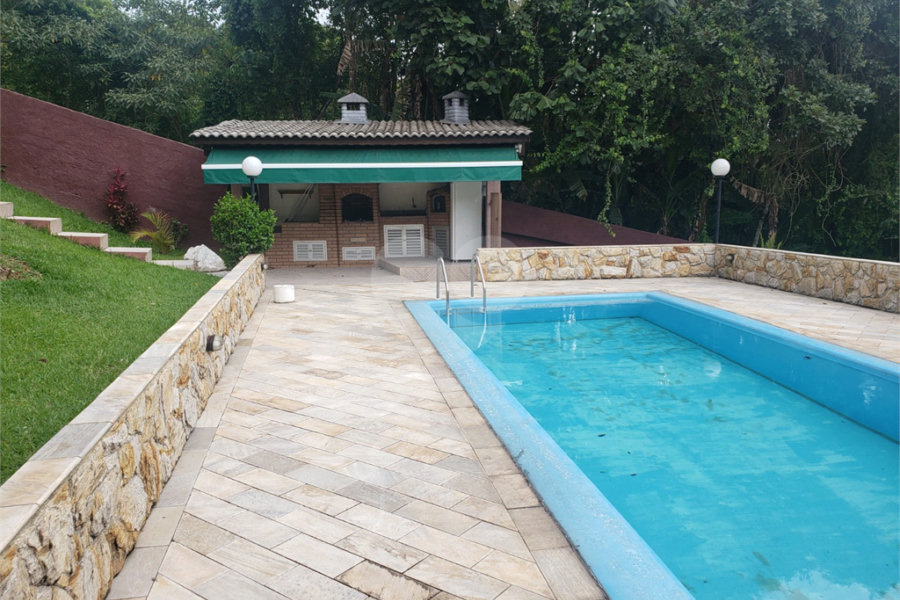Casa à venda com 3 suítes no condomínio Alpes da Cantareira, Mairiporã - SP