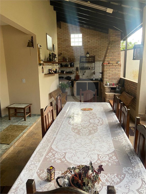 Sobrado à venda com 3 quartos, sendo 1 suíte,  em Vila Suissa, Mogi das Cruzes, SP
