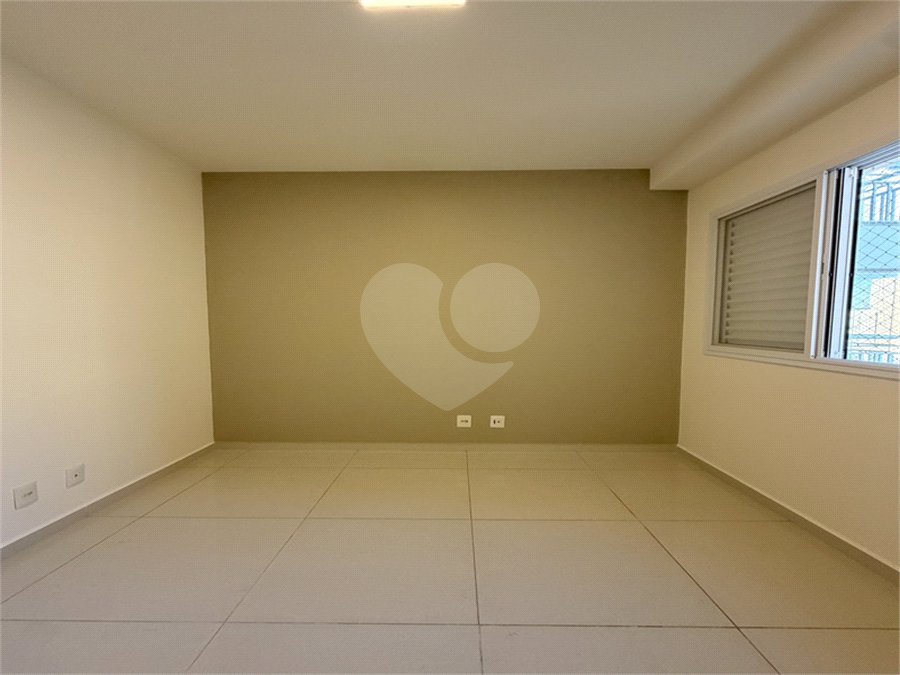 Apartamento para alugar com 2 quartos, sendo 1 suíte,  em Vila Suissa, Mogi das Cruzes, SP