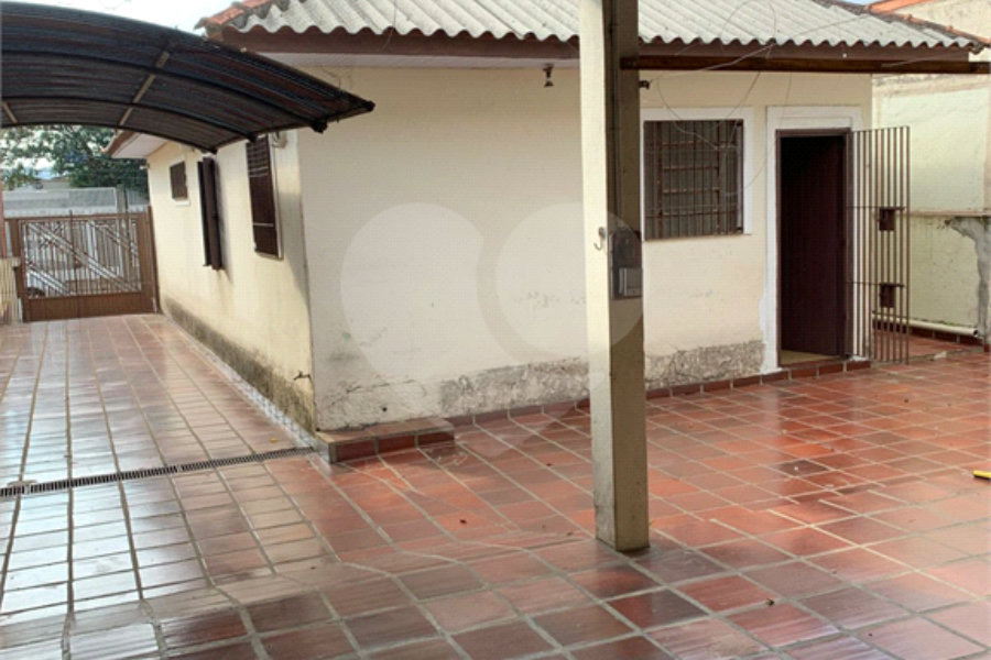 Sobrado à venda com 3 quartos no Brasilândia, São Paulo, SP
