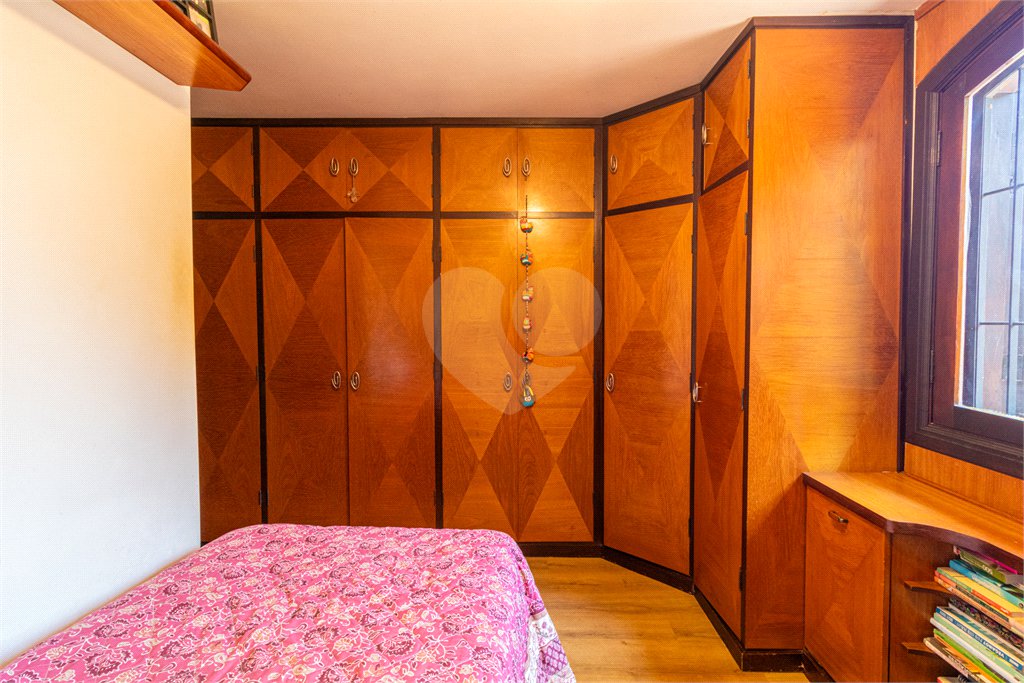 Casa de Vila à venda com 4 quartos, sendo 2 suítes, em Alto da Boa Vista, São Paulo, SP