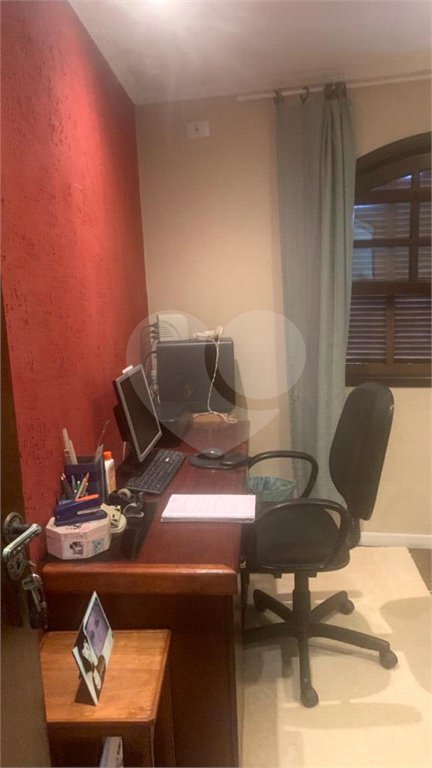 Sobrado à venda com 4 quartos, sendo 1 suíte, em Tremembé, São Paulo, SP