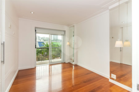 Apartamento à venda com 3 suítes em Alto da Boa Vista, São Paulo, SP