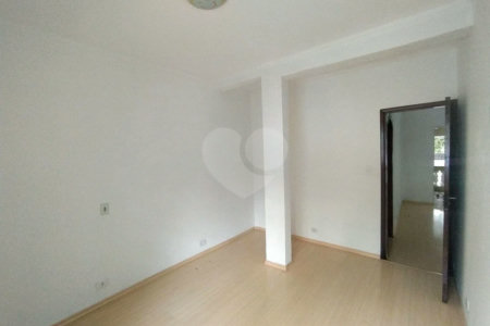 Casa à venda com 10 quartos, sendo 1 suíte, em Santa Teresinha, São Paulo, SP