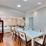 Casa à venda com 3 suítes no condomínio Vila Versalhes, São Paulo - SP