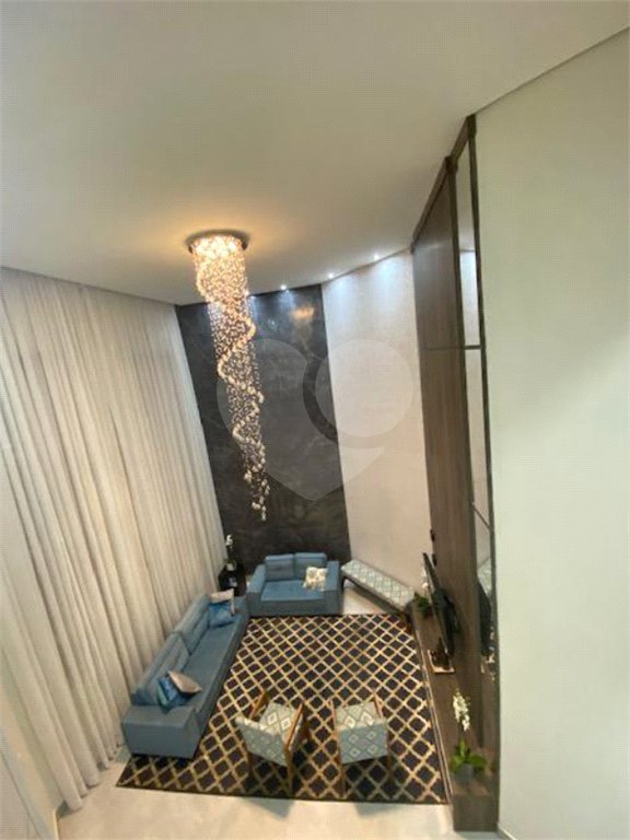 Casa à venda com 3 suítes no condomínio Campos do Conde I, Paulínia - SP