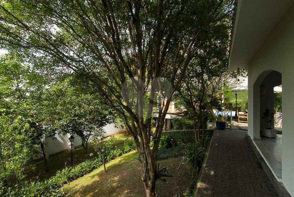 Casa à venda com 5 suítes em Vila Tramontano, São Paulo, SP