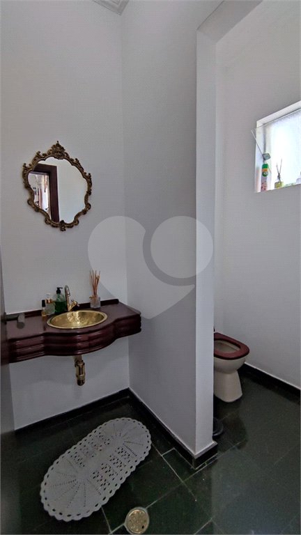 Sobrado à venda com 4 quartos, sendo 2 suítes, em Interlagos, São Paulo, SP