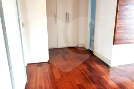 Apartamento à venda com 4 quartos, sendo 3 suítes, em Cambuci, São Paulo, SP