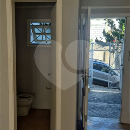 Sobrado à venda com 4 quartos, sendo 2 suítes, em Jardim Virginia Bianca, São Paulo, SP