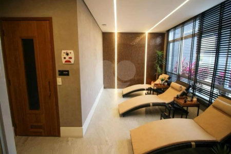 Apartamento à venda com 2 quartos, sendo 1 suíte, em Parque São Jorge, São Paulo, SP