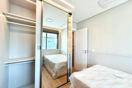 Apartamento à venda com 3 suítes em Campo Belo, São Paulo, SP