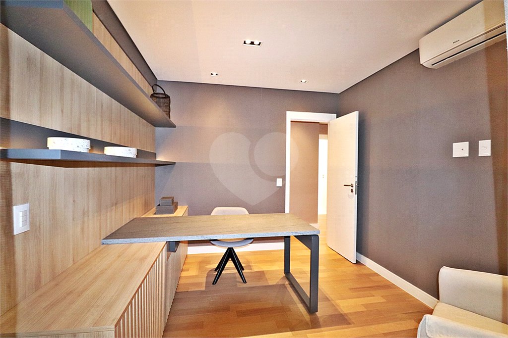 Apartamento à venda com 4 quartos, sendo 2 suítes, em Santana, São Paulo, SP