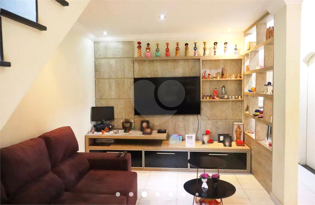 Casa à venda com 4 quartos, sendo 3 suítes,  em Vila Rosália, Guarulhos, SP