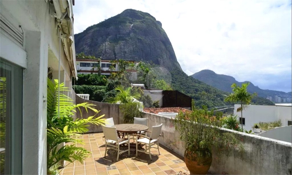 Casa à venda com 4 suítes em Joá, Rio de Janeiro, RJ
