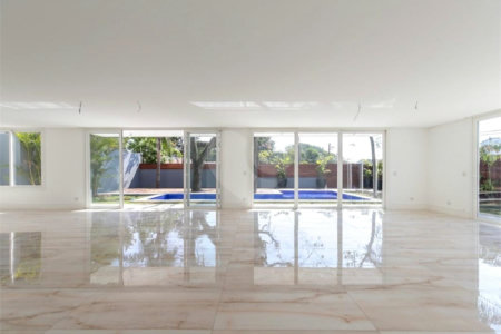 Casa à venda com 4 suítes no condomínio Porto Fino, São Paulo - SP