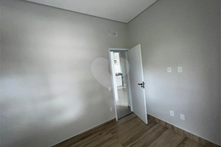 Casa à venda com 3 quartos, sendo 1 suíte, no condomínio Horto Florestal Villagio, Sorocaba - SP