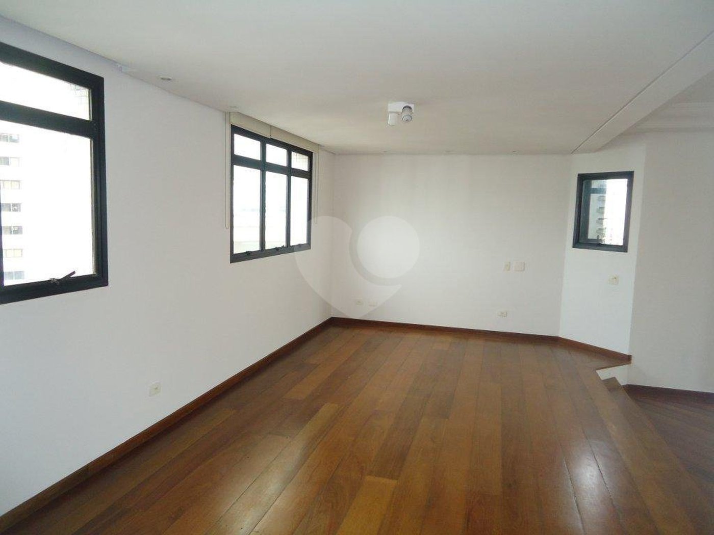 Apartamento à venda com 5 quartos, sendo 3 suítes, em Indianópolis, São Paulo, SP